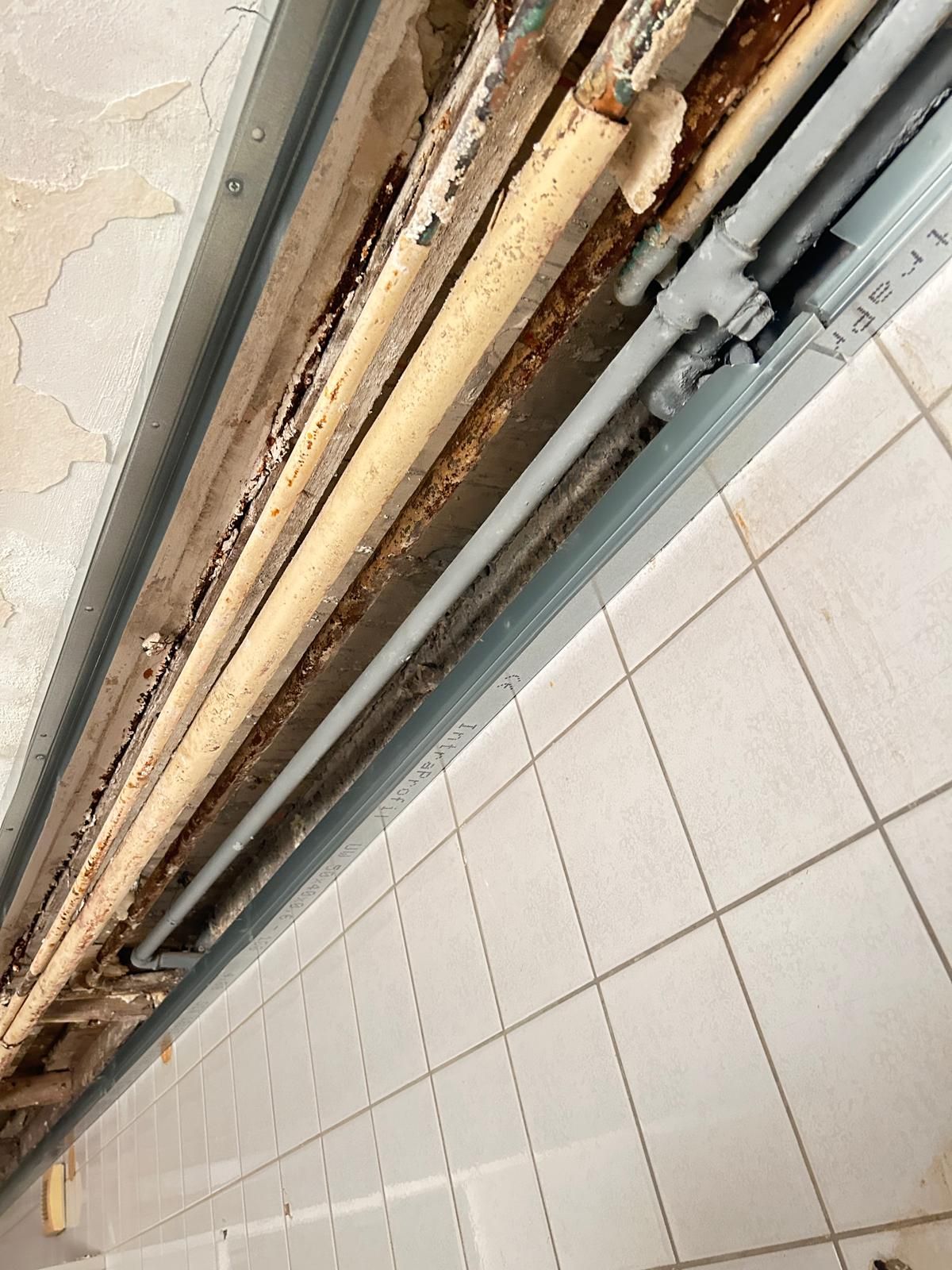 Rückbau im Deckenbereich